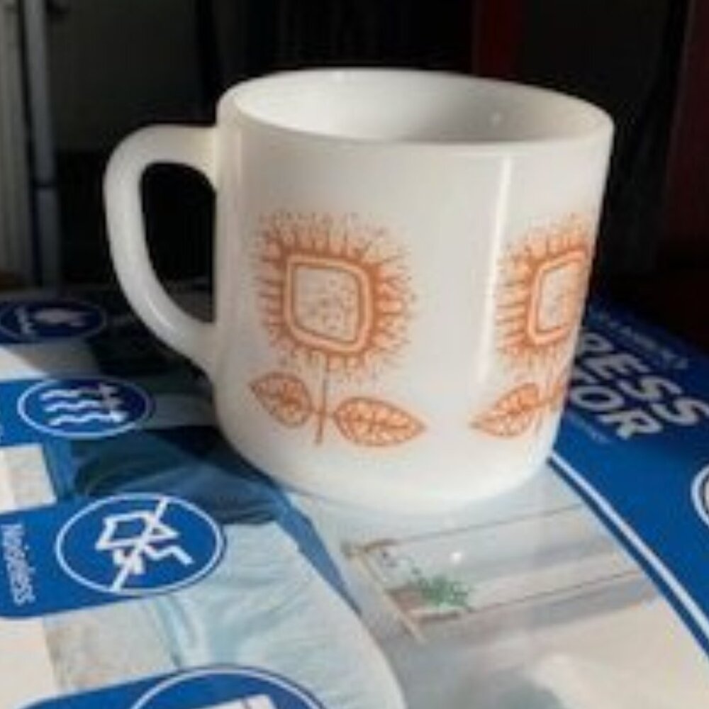 Milk glass coffee mug NWOT